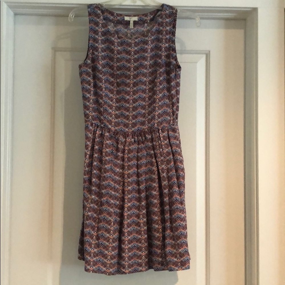 Joie mini with pleated skirt